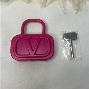 VALENTINO Lock & Key Set Metal PadLock Hot PINK Novelty 2025